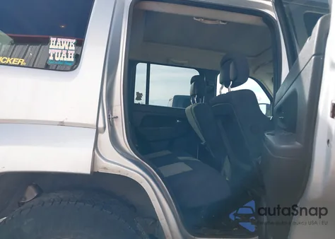 2010 Jeep Liberty Sport z USA, uszkodzony, nr VIN 1J4PN2GK5AW153467